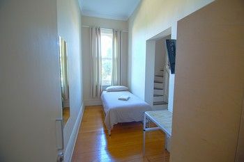 Cambridge Lodge - Hostel/Backpacker - Accommodation Redcliffe 14