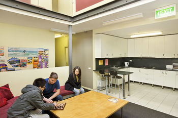 Cambridge Lodge - Hostel/Backpacker - Accommodation Redcliffe 21