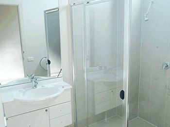 Cambridge Lodge - Hostel/Backpacker - Accommodation Redcliffe 25