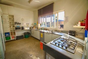 Cambridge Lodge - Hostel/Backpacker - Accommodation Redcliffe 34