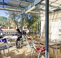 Cambridge Lodge - Hostel/Backpacker - Accommodation Redcliffe
