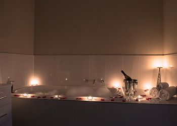 De'Vine Escape - Accommodation Redcliffe 7