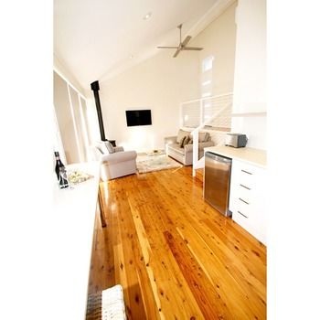 Wine Country Villas - Accommodation Redcliffe 10