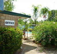 Palm Court Budget Motel Hostel/Backpackers - Accommodation Redcliffe
