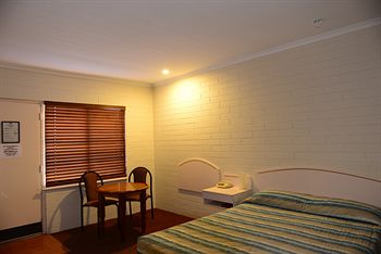 Katherine Motel - Accommodation Redcliffe 5