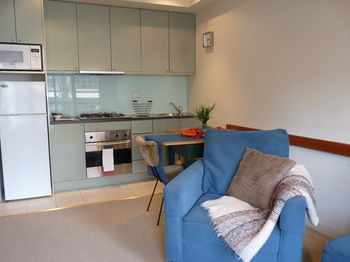 Australian Home Away @ Market Square Melbourne - Accommodation Redcliffe 7