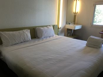 Ibis Budget St Peters - Accommodation Redcliffe 1