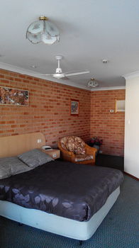 Branxton House Motel, Hunter Valley - Accommodation Redcliffe 9