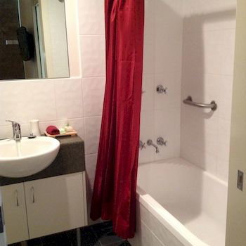 Ashton Townhouse Motel And Suites - Accommodation Redcliffe 12