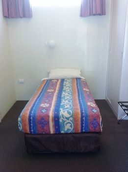 Ashton Townhouse Motel And Suites - Accommodation Redcliffe 18