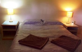 Hunter Hideaway Cottages - Accommodation Redcliffe 0
