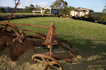 Yabbaloumba Retreat - Accommodation Redcliffe 1
