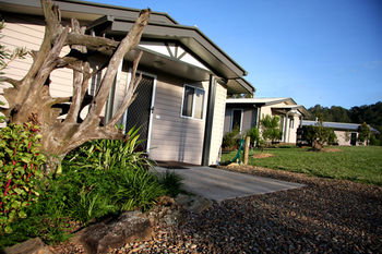 Yabbaloumba Retreat - Accommodation Redcliffe 12