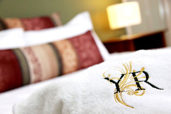 Yabbaloumba Retreat - Accommodation Redcliffe 14
