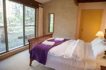 Bawley Bush Retreat And Cottages - Accommodation Redcliffe 18