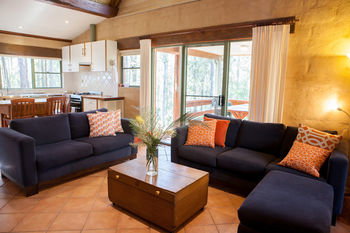 Bawley Bush Retreat And Cottages - Accommodation Redcliffe 34