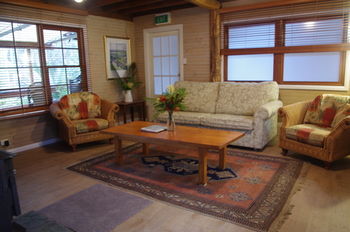 Bawley Bush Retreat And Cottages - Accommodation Redcliffe 74