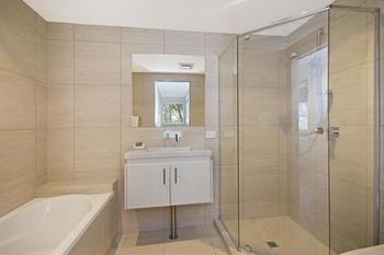 Andari - Accommodation Redcliffe 9