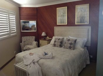 Rooftops Bed & Breakfast - Accommodation Redcliffe 10