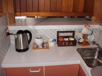 Rooftops Bed & Breakfast - Accommodation Redcliffe 21