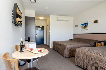Macquarie Inn - Accommodation Redcliffe 9