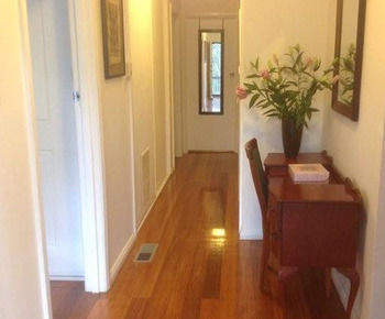Eltham Retreat - Accommodation Redcliffe 11