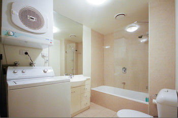 Amazing City Apartment - Accommodation Redcliffe 9