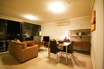 Amazing City Apartment - Accommodation Redcliffe 26