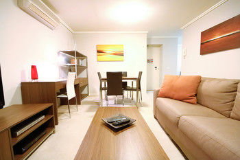 Amazing City Apartment - Accommodation Redcliffe 32