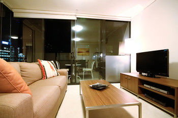 Amazing City Apartment - Accommodation Redcliffe 33