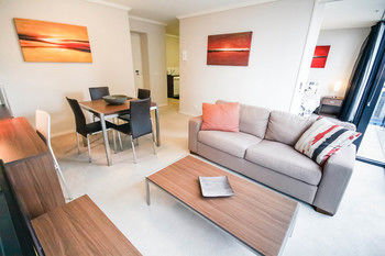 Amazing City Apartment - Accommodation Redcliffe 44