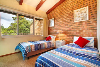 Mollymook Beach Units - Accommodation Redcliffe 2