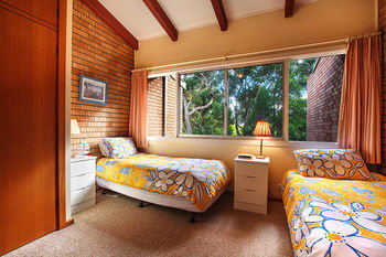 Mollymook Beach Units - Accommodation Redcliffe 3