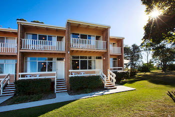Mollymook Beach Units - Accommodation Redcliffe 8