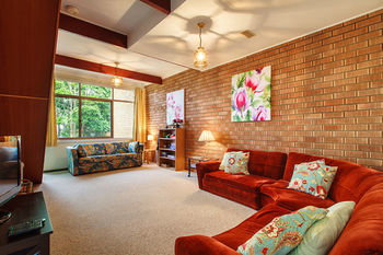 Mollymook Beach Units - Accommodation Redcliffe 17