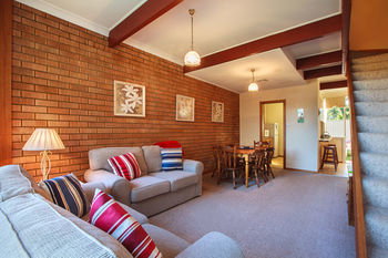 Mollymook Beach Units - Accommodation Redcliffe 29
