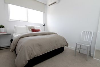 Apartment2c - Soho - Accommodation Redcliffe 4