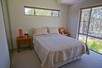 Moonee Beach Executive Retreat - Accommodation Redcliffe 9