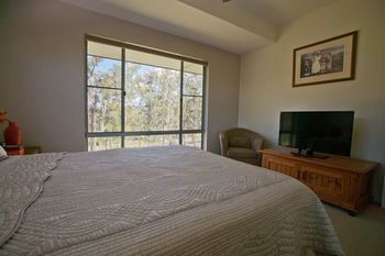 Moonee Beach Executive Retreat - Accommodation Redcliffe 12
