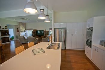 Moonee Beach Executive Retreat - Accommodation Redcliffe 22