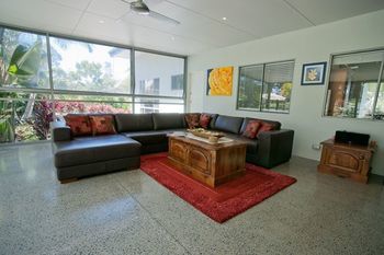Moonee Beach Executive Retreat - Accommodation Redcliffe 24