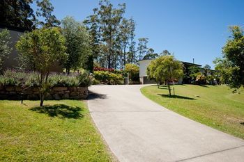 Moonee Beach Executive Retreat - Accommodation Redcliffe 29
