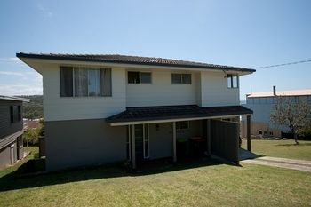 Emerald Views - Accommodation Redcliffe 4