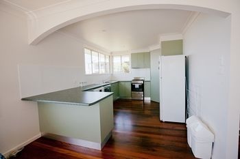 Emerald Views - Accommodation Redcliffe 10