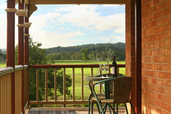 CBC Bed & Breakfast & Cafe - Accommodation Redcliffe 9