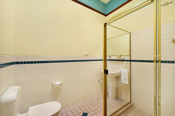 CBC Bed & Breakfast & Cafe - Accommodation Redcliffe 12