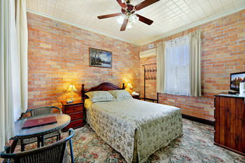 CBC Bed & Breakfast & Cafe - Accommodation Redcliffe 17