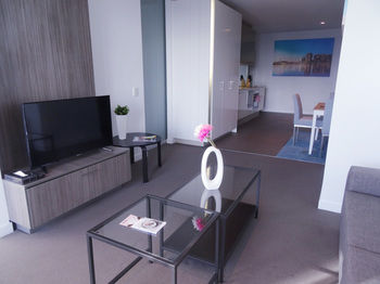 Anchor On Upper West - Accommodation Redcliffe 5