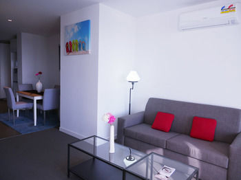 Anchor On Upper West - Accommodation Redcliffe 9