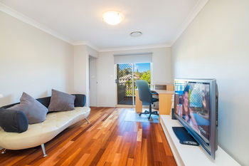 Getaway Holiday House Bankstown - Accommodation Redcliffe 16